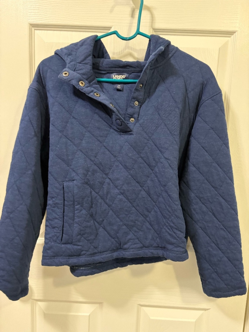 Quilted pullover hoodie